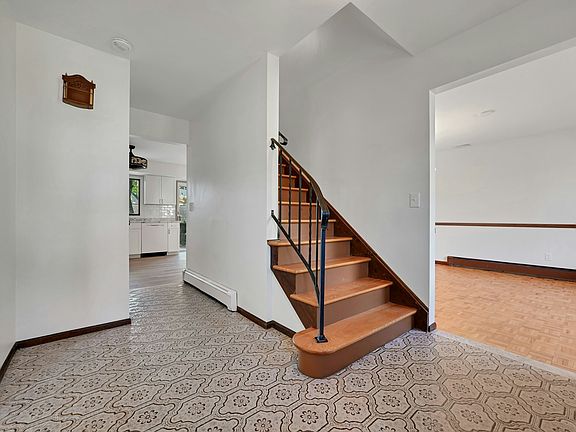 2nd image of 60 Gordon Ave #B