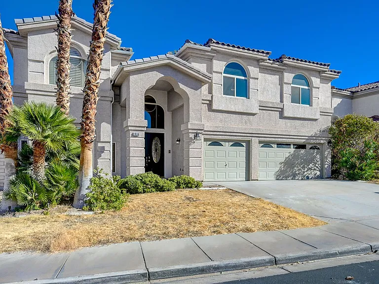 1934 Grey Eagle St — Photo 1