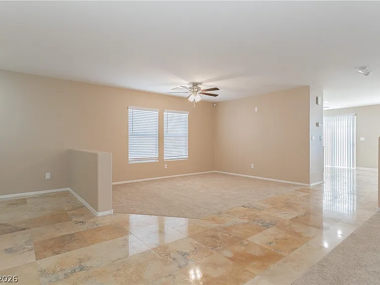 11705 Grotta Azzurra Ave — Photo 7