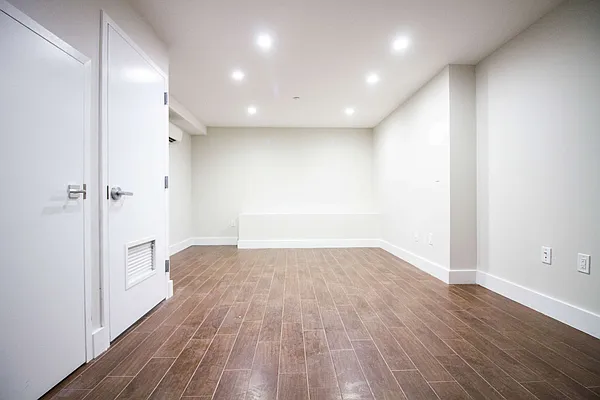 Rented by Nooklyn NYC LLC | media 40