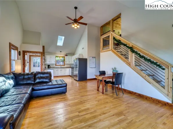 584 Snow Ridge Road, Banner Elk, NC 28604