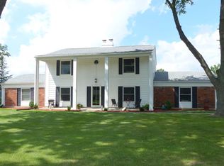 1201 Hampshire Dr, South Bend, IN 46614