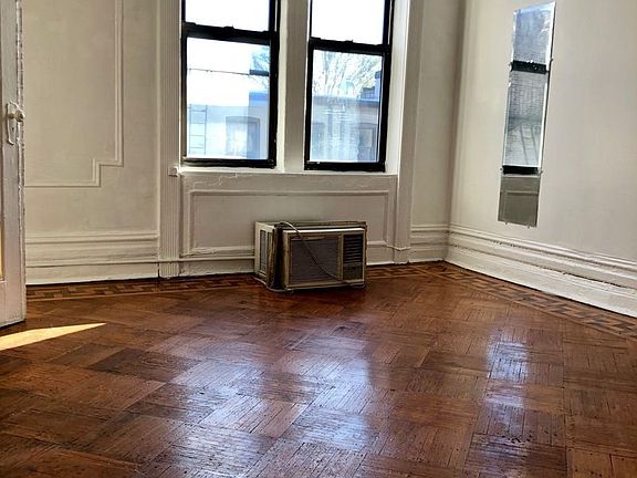 5th image of 311 8th St APT 1B