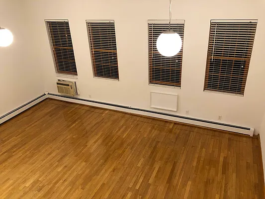 Rented by Urban Real Estate Property Group Inc | media 19