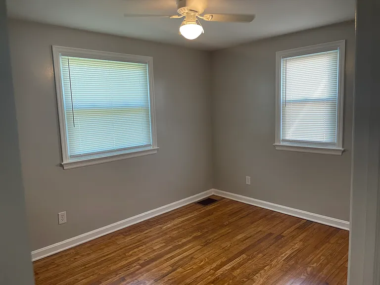202 Elizabeth Dr — Photo 15