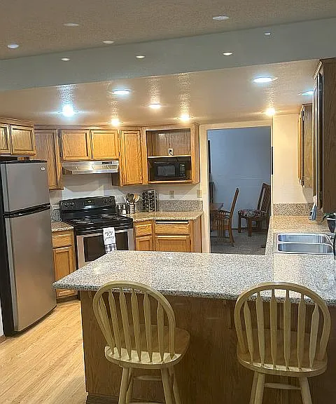 8085 SW Bond St — Photo 6