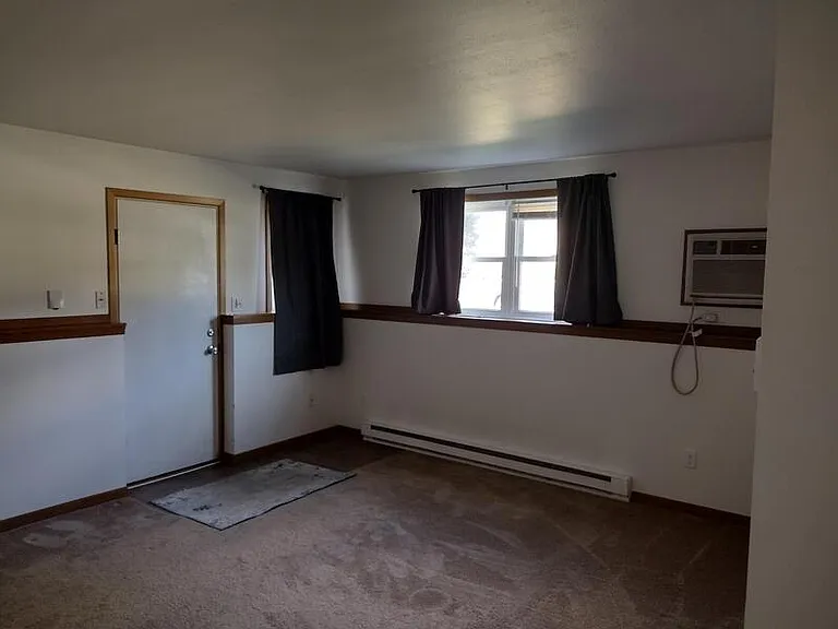 1103 Arthur Ave — Photo 22