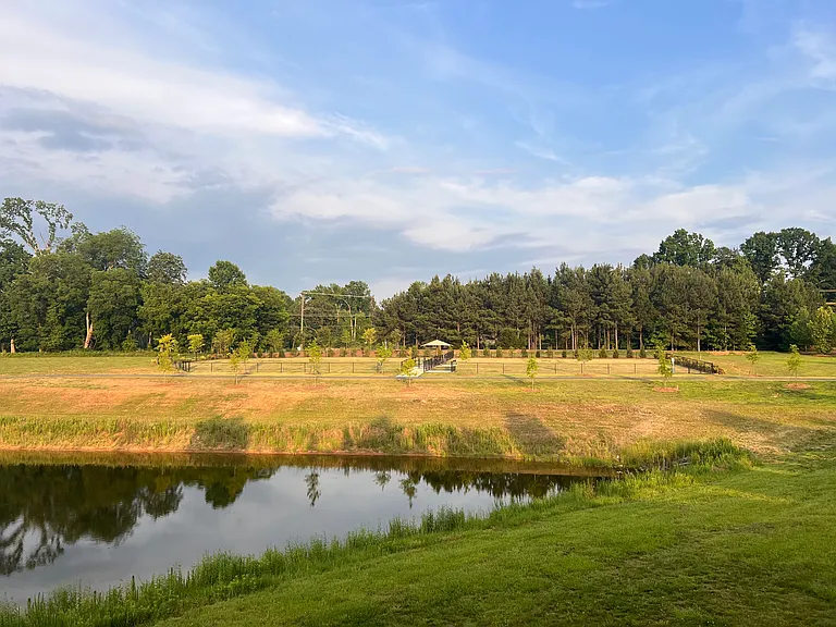 8185 Kennesaw Dr — Photo 41