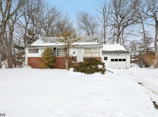 261 Idaho St, Paramus, NJ 07652