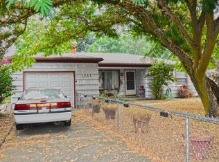 1028 Winchester Ave, Medford, OR 97501