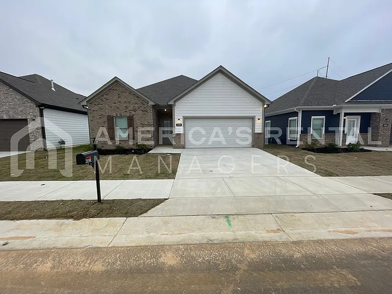 2158 Ellsworth Loop Rd — Photo 4