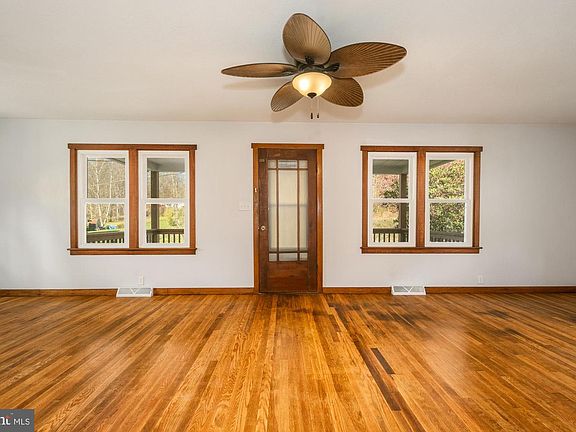 3rd image of 66 Old Morgantown Rd E