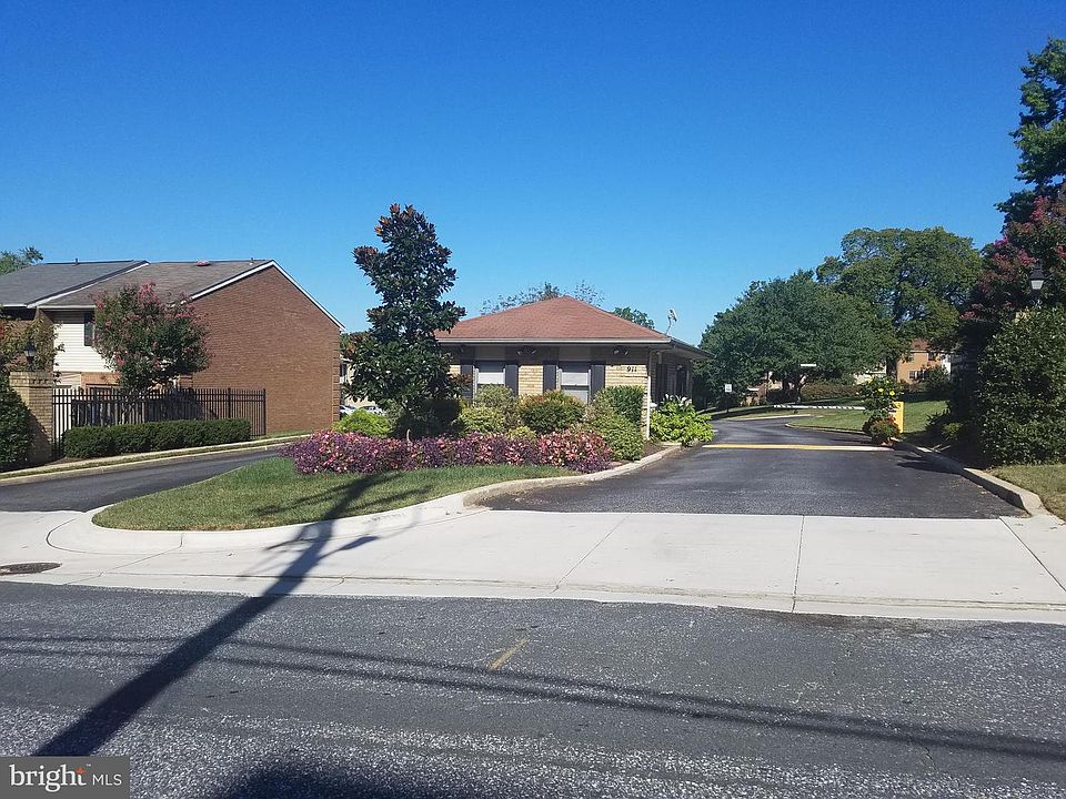 1st image of 1 Smeton Pl APT 906