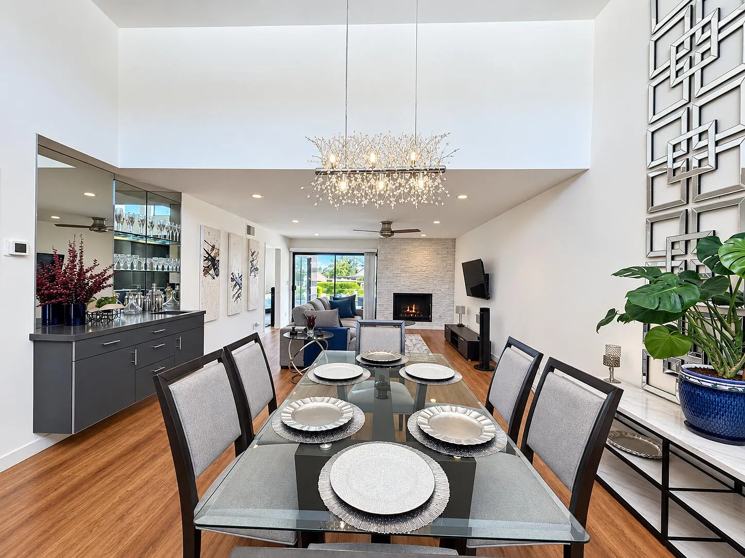 2 bed, 1184 sqft, $4,500 — Photo 4