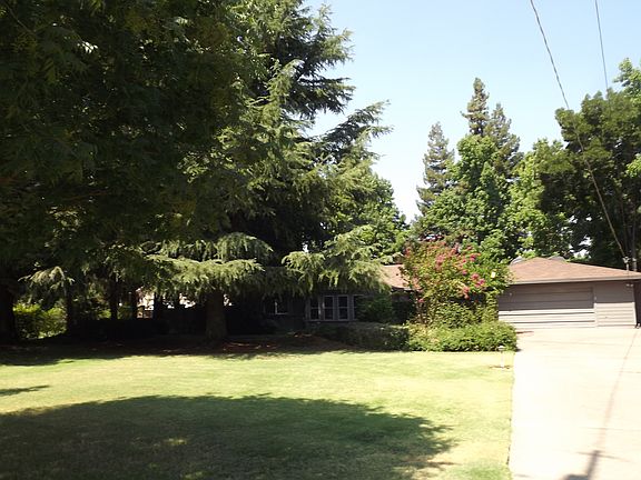 2nd image of 9231 N Hildreth Ln