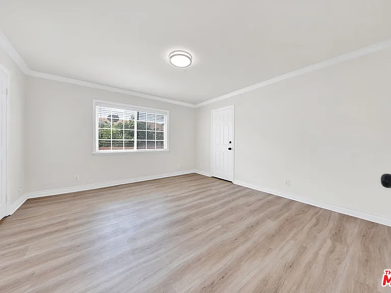 5532 Angelus Ave — Photo 6