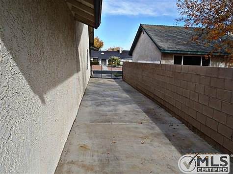 3rd image of 14181 Whispering Sands Dr