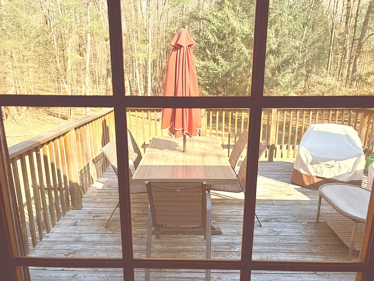 6 Mohegan Ct — Photo 12