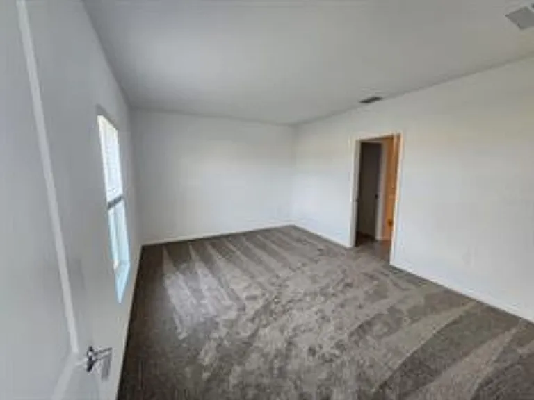 2713 Runners Cir — Photo 32