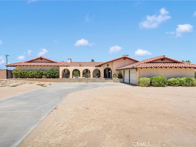 19678 Red Feather Rd, Apple Valley, CA, 92307