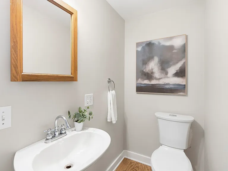 3669 Stettinius Ave — Photo 25