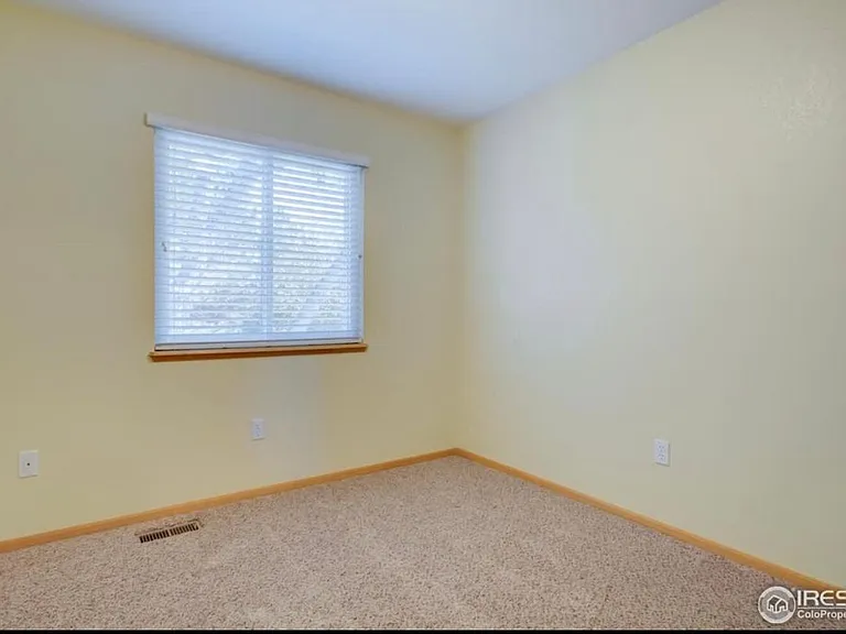 4020 Stoney Creek Dr — Photo 17