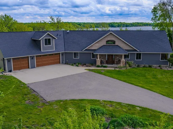 3417 N Games Lake Ave, New London, MN 56273