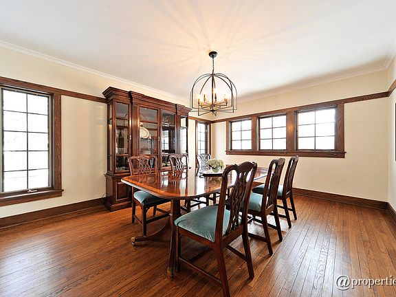 2nd image of 726 N Park Blvd