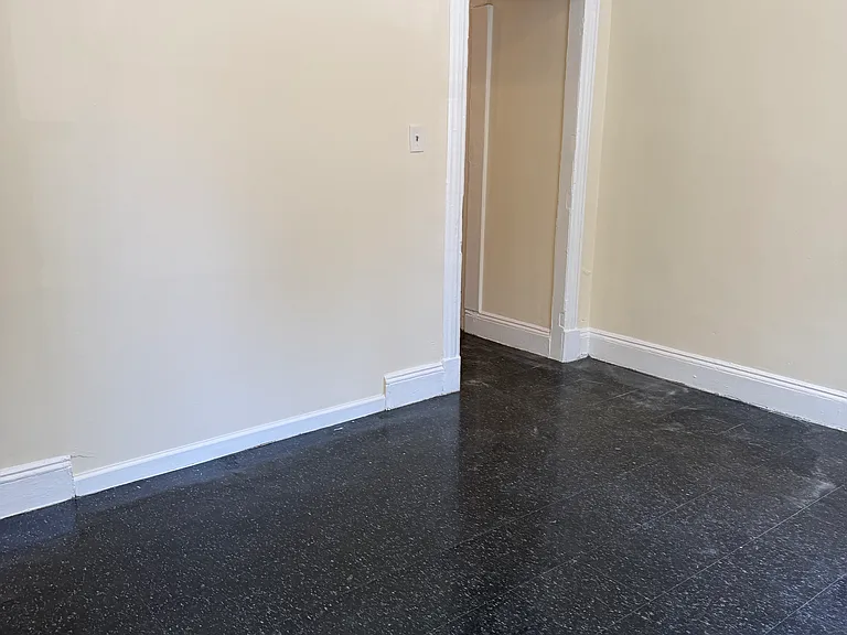 19 Lawrence St #1W — Photo 6