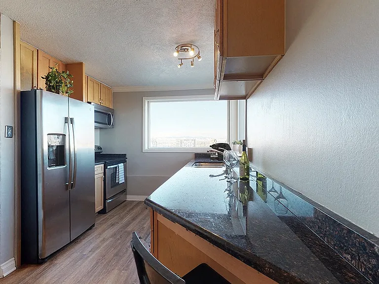 Latitude 40 — Photo 45