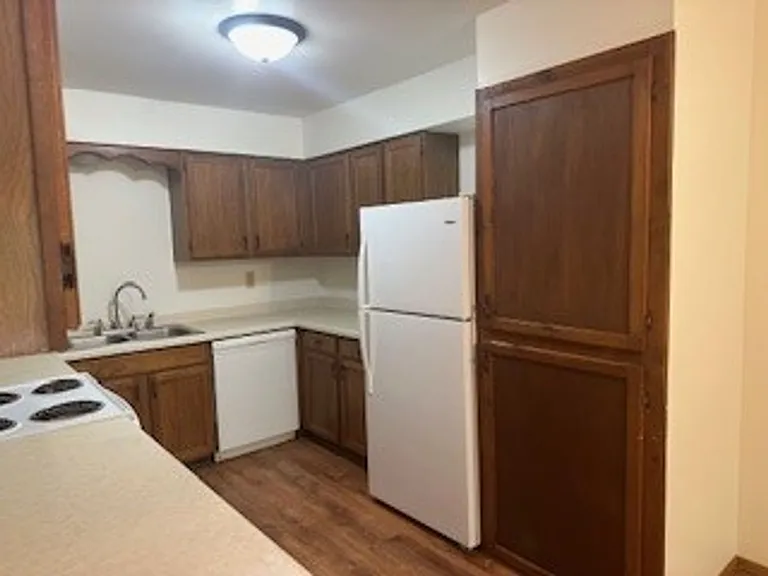 308 N University Dr #6 — Photo 6
