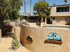 1380 N Indian Canyon Dr, Palm Springs, CA