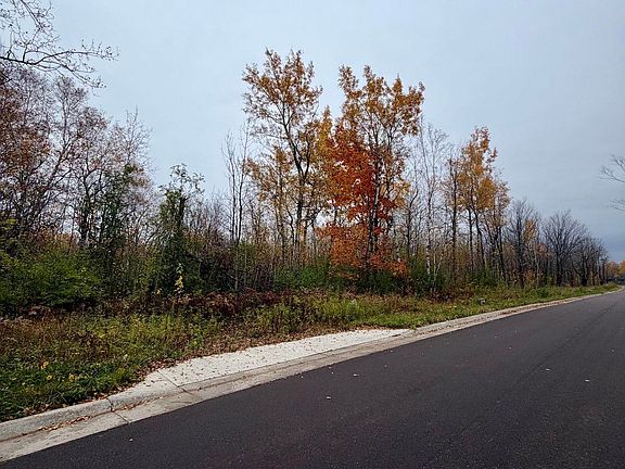 2nd image of 1xx Yellow Birch Trail Lot 3 Block 1