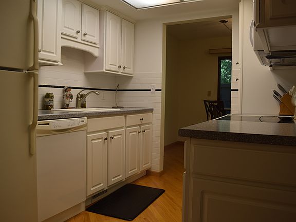 3rd image of 2354 Bay Woods Ct