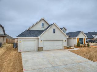 14529 Rochefort Ln, Yukon, OK 73099