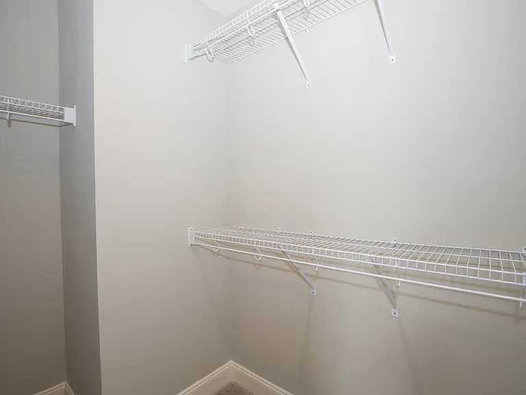 1021 Juniper Lake Rd — Photo 29