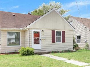 1060 Dorroll St NE, Grand Rapids, MI 49505