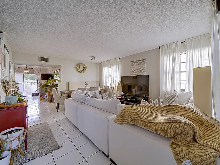 12262 SW 17th Ln #101-V — Photo 14