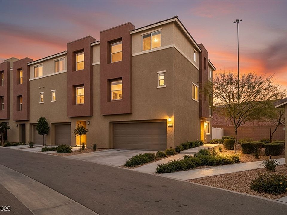 1st image of 2835 Atomic Tangerine Way #6