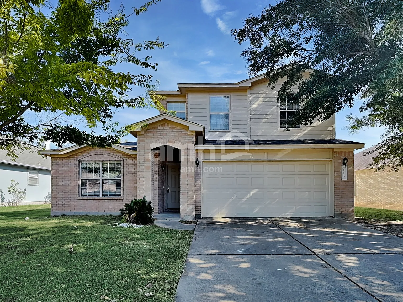 4 bed, 2.5 bath, 2722 sqft, $2,450 — Photo 1