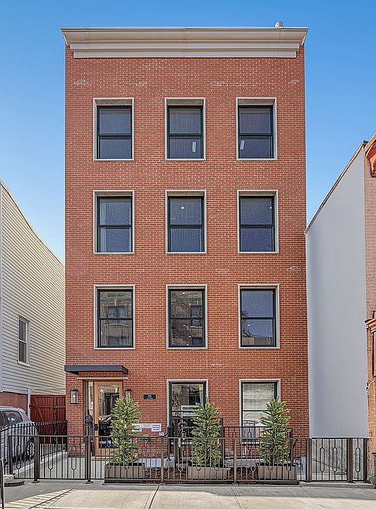 1st image of 270 14th St #Penthouse