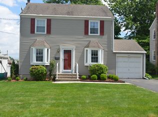 21 Englewood Rd, Clifton, NJ 07012