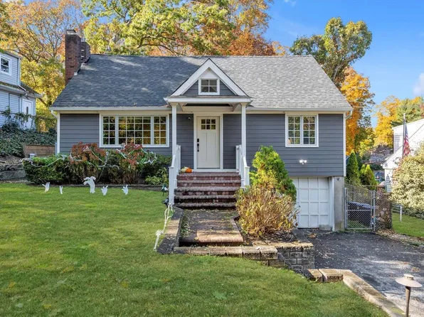 28 Pine Drive, East Northport, NY 11731