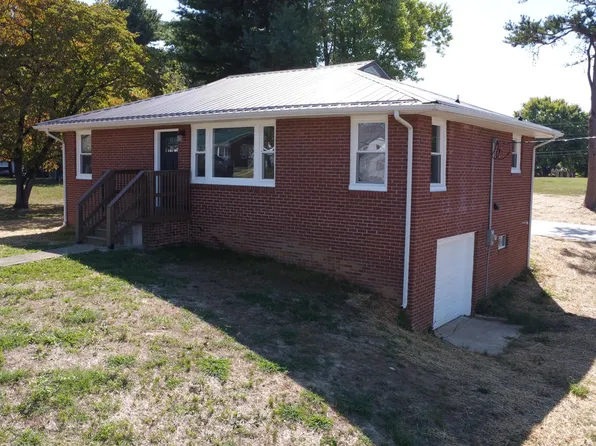 737 W Charles St, Morristown, TN 37813