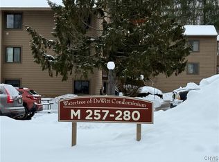 258 Watertree Dr, East Syracuse, NY 13057