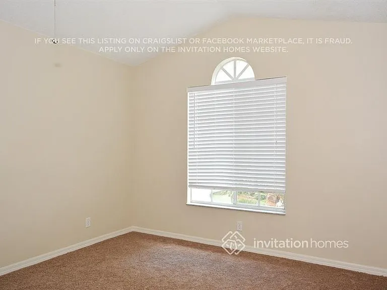 8556 NW 57th Dr — Photo 14