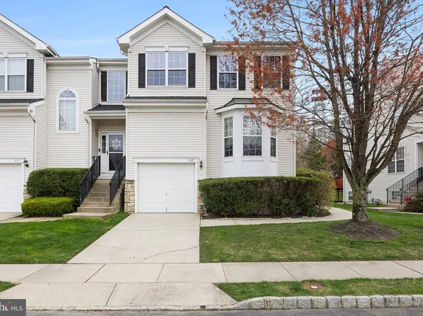 317 Huntington Dr, Delran, NJ 08075