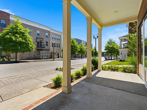 3rd image of 2031 Tollgate Blvd