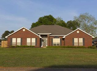 1497 Hunters Ridge Dr W, Mobile, AL 36695