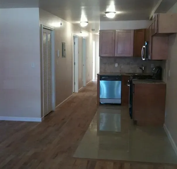 416 Bergen Ave #3 — Photo 2